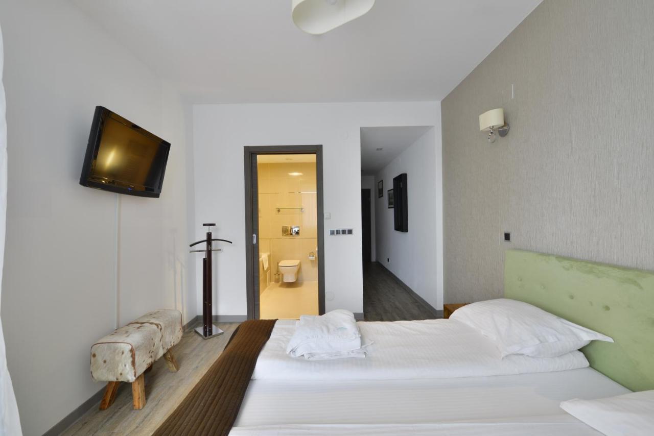 Luxury Mountain Apartment ポイアナ・ブラショフ エクステリア 写真