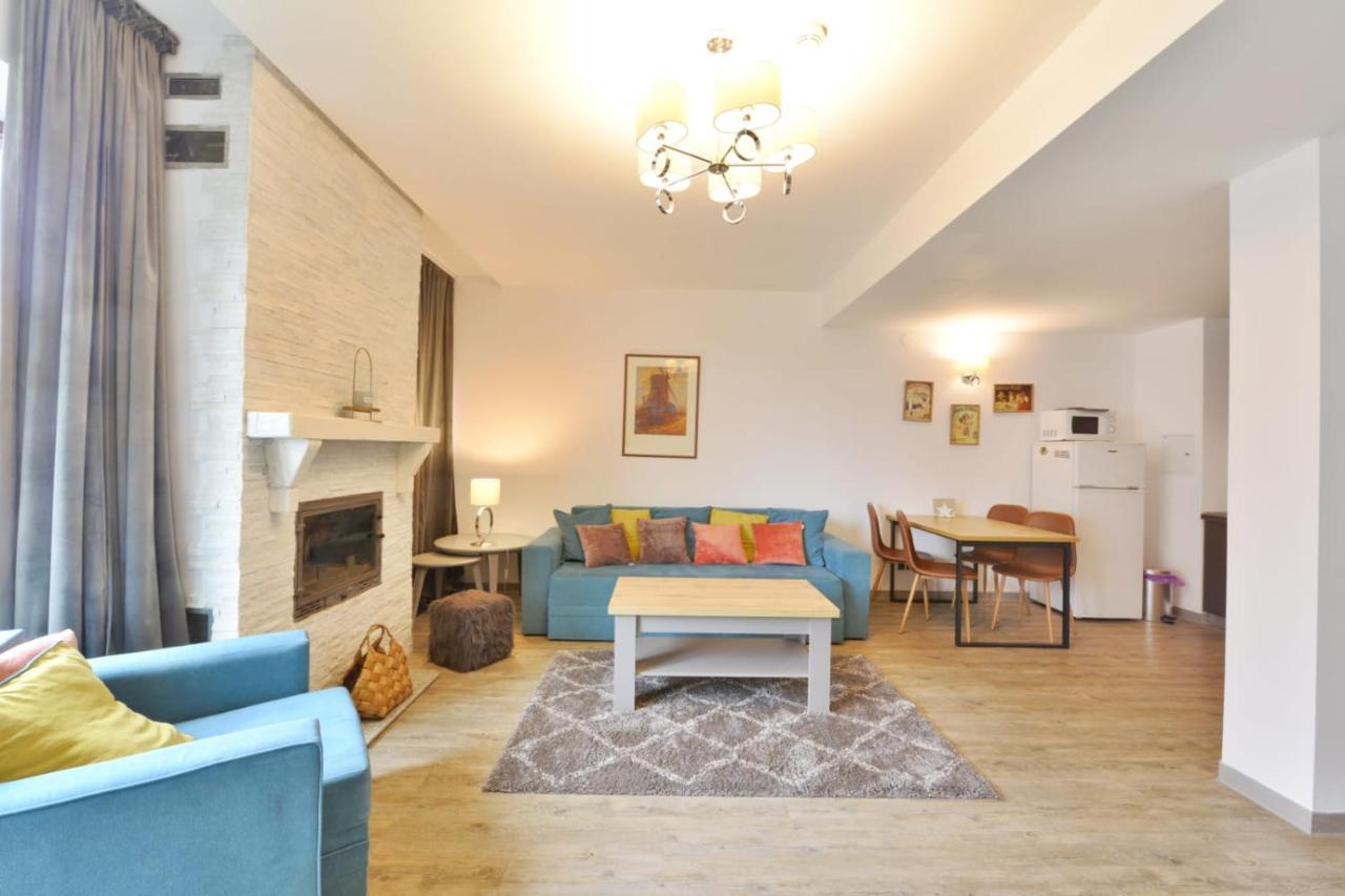 Luxury Mountain Apartment ポイアナ・ブラショフ エクステリア 写真