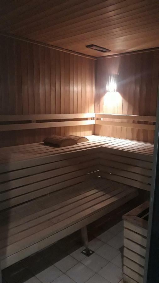 Luxury Mountain Apartment ポイアナ・ブラショフ エクステリア 写真